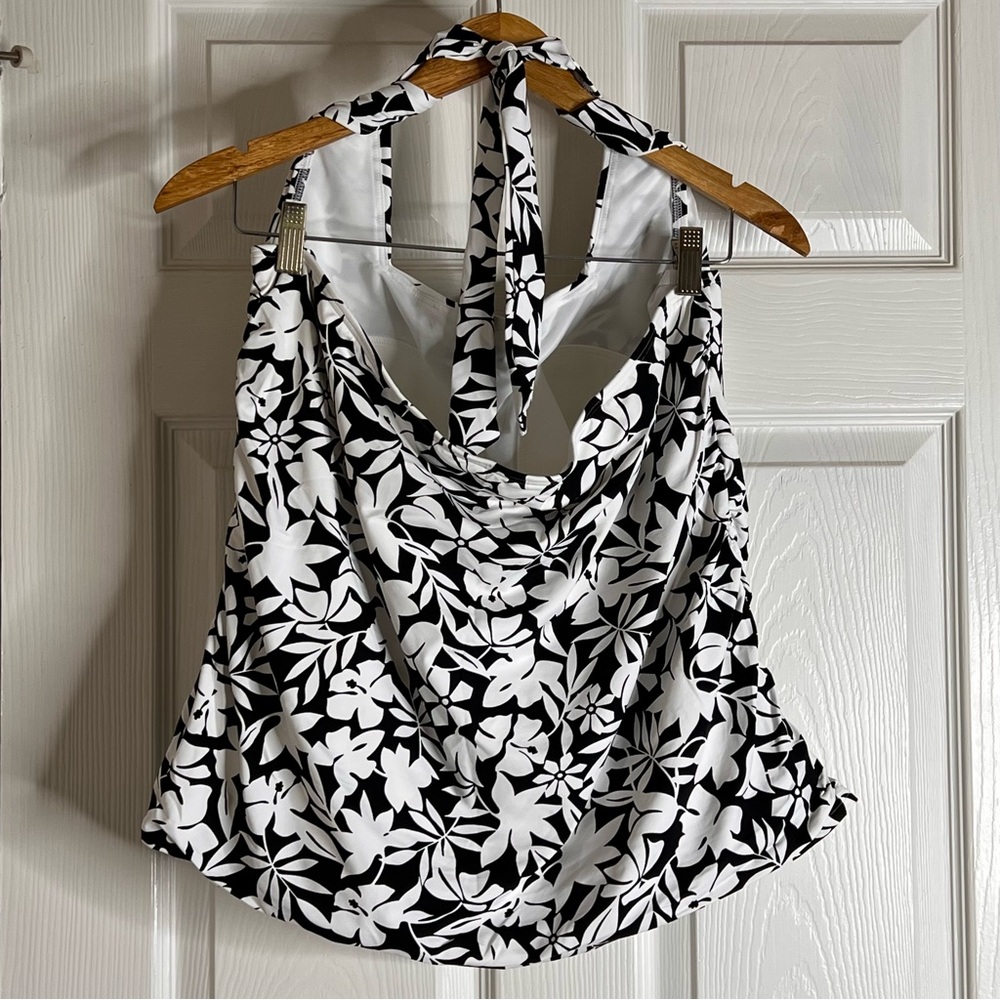 Lands’ End Black and White Havana Floral Tankini Halter Top 22W - Picture 4 of 10